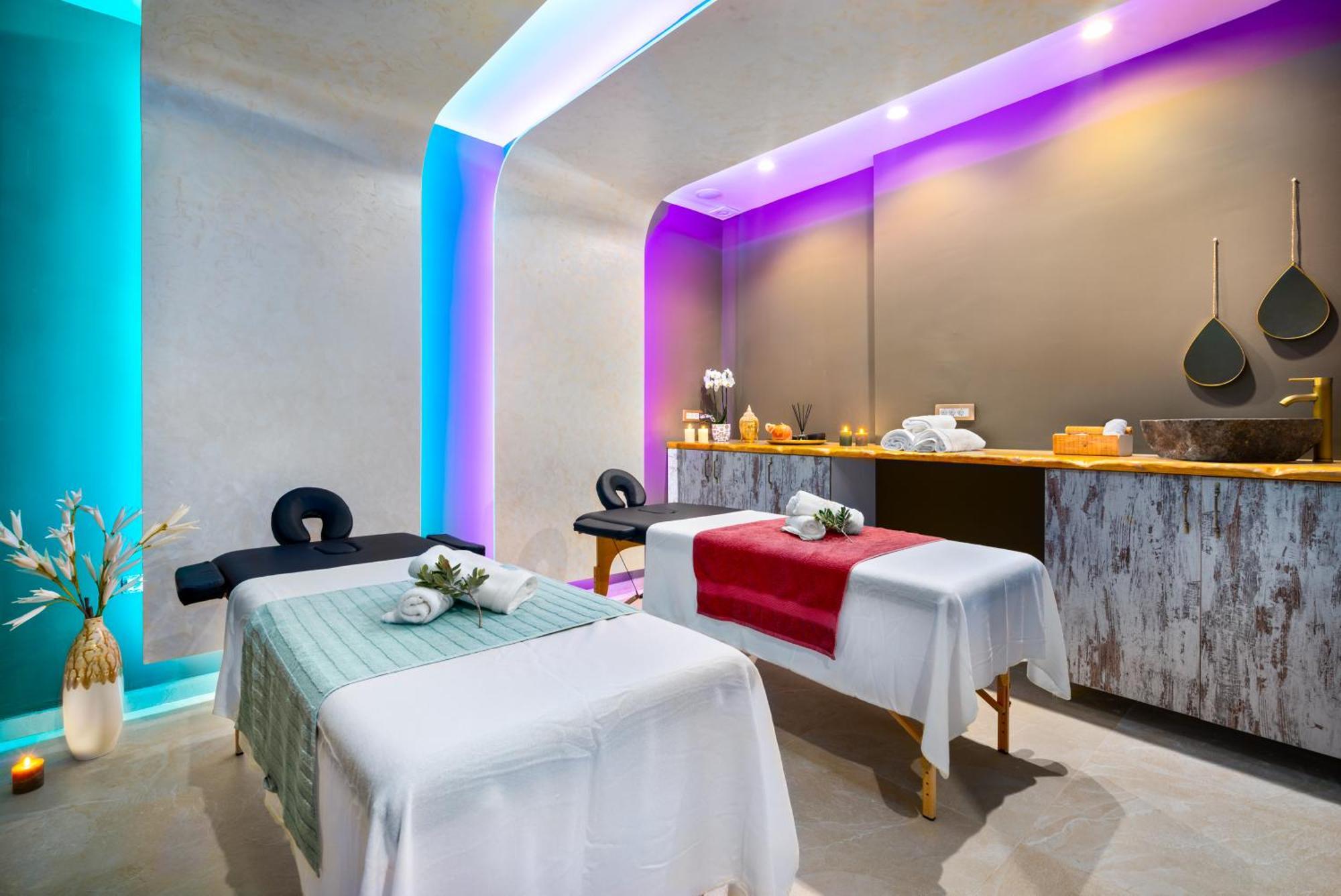Electra Suites & Spa ペリヴォラス エクステリア 写真
